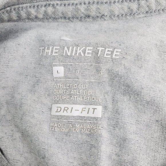 Nike The Nike Tee Athletic Cut Dri-Fit - Picture 3 of 8